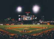 PG平台-独行侠逆转鹈鹕，布克点燃赛场的火焰