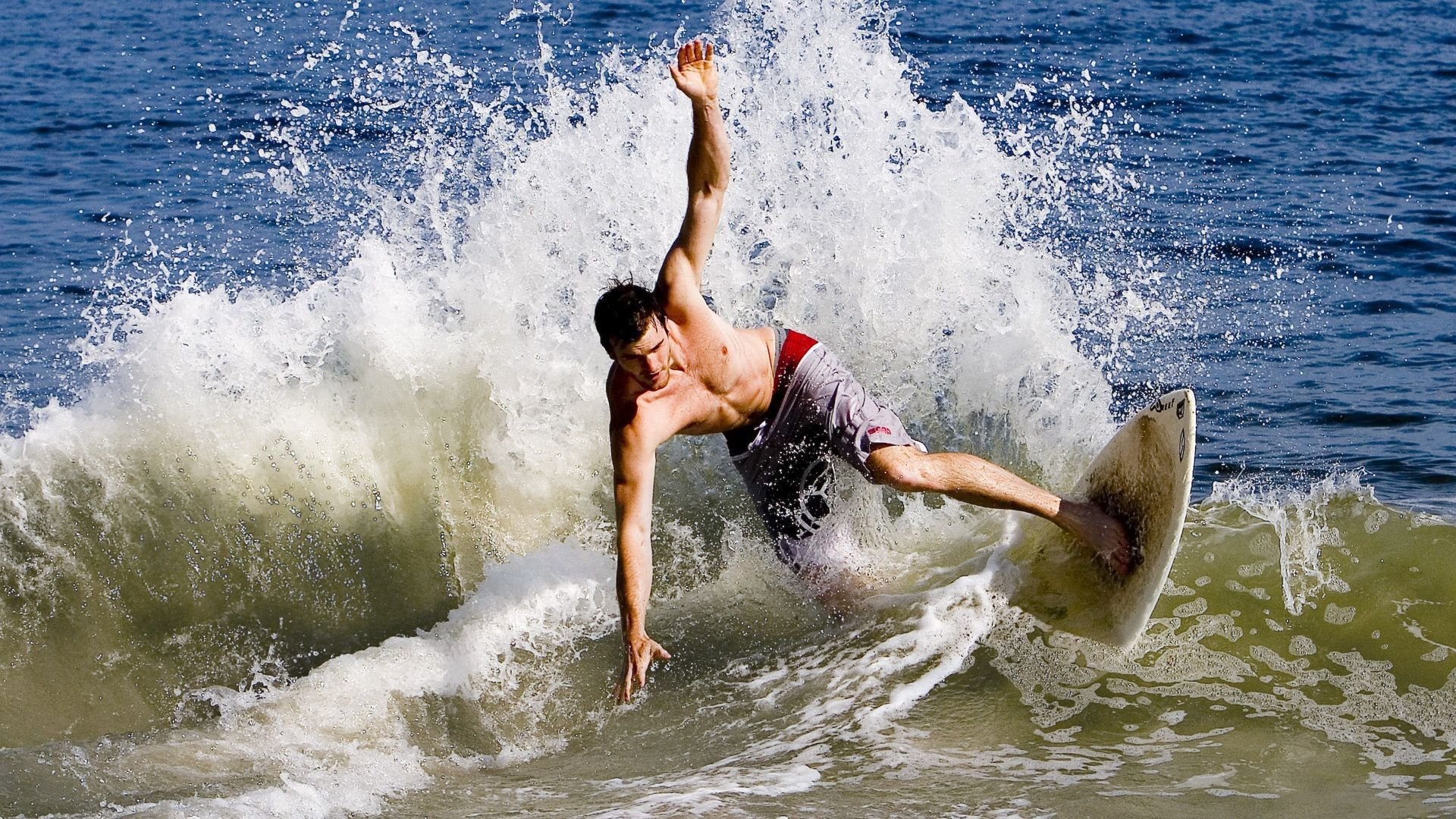 帕尔默一手掌控比赛走势,南非对阵乌克兰背后的战略博弈