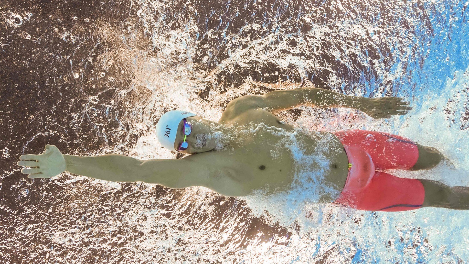 从魔术险胜到世界杯接管，小贾伦·杰克逊的双重征服