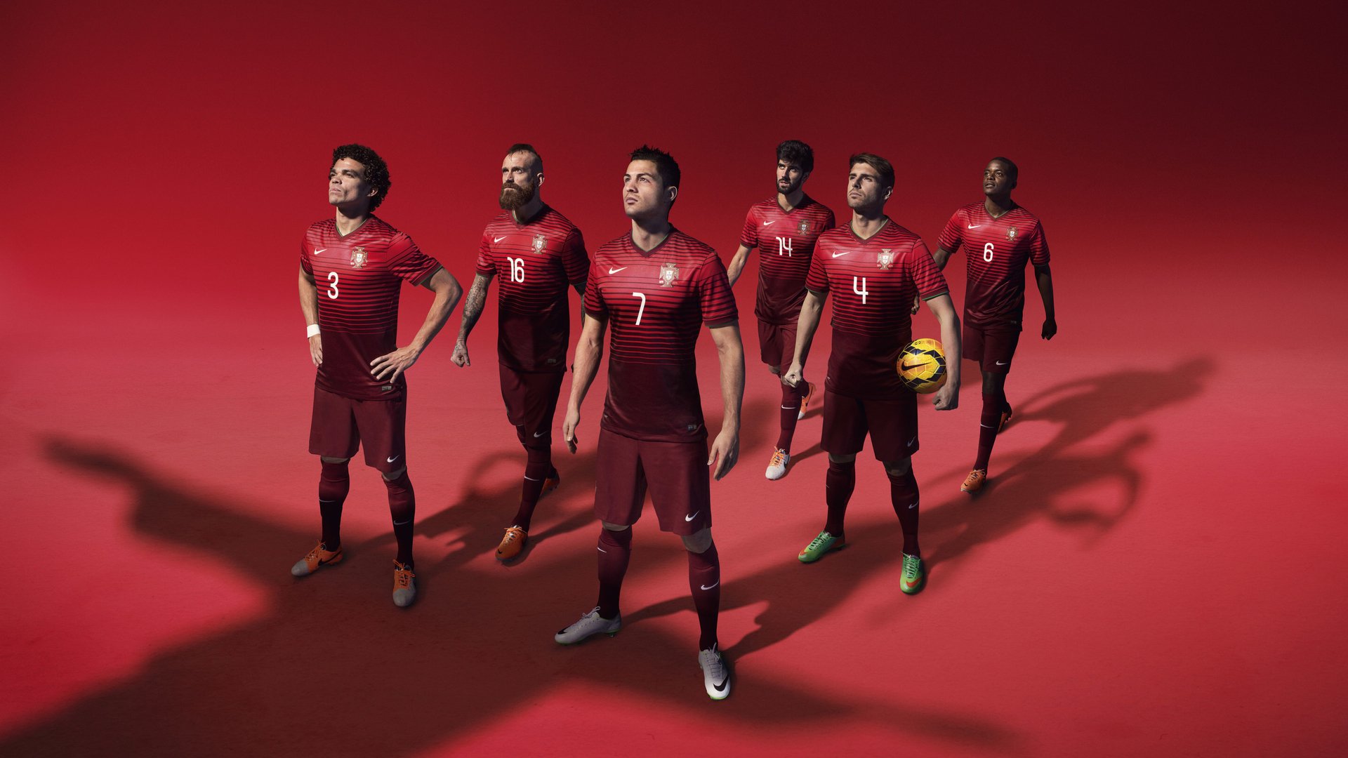 意甲焦点战之夜，西亚卡姆点燃赛场，从篮球场到绿茵场的跨界星火